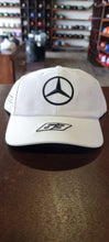 Cargar imagen en el visor de la galería, Gorra Mercedes AMG Petronas Fórmula 1
