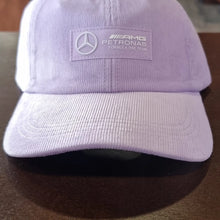 Cargar imagen en el visor de la galería, Gorra Mercedes AMG Petronas Fórmula 1
