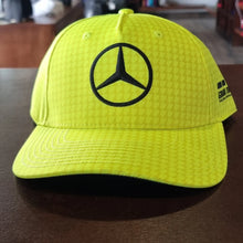 Cargar imagen en el visor de la galería, Gorra Mercedes AMG Petronas Fórmula 1
