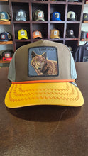 Cargar imagen en el visor de la galería, GORRA GOORIN BROS 101-1327 LONE WOLF 100 BROWN OSFA
