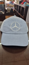 Cargar imagen en el visor de la galería, Gorra Mercedes AMG Petronas Fórmula 1
